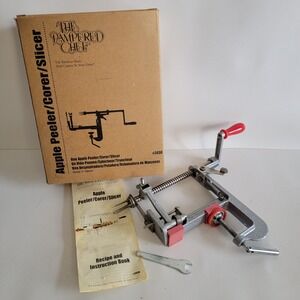 The Pampered Chef Apple Peeler/Corer/Slicer in Box #2430